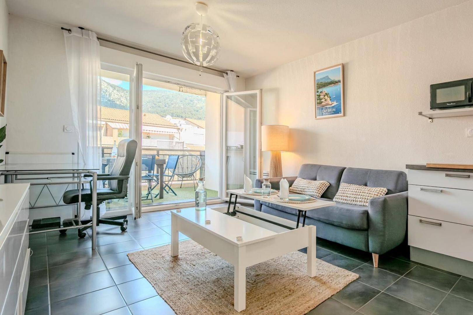 Le Neroli T2 Dernier Etage Avec Terrasse Et Garage Apartment Toulon Luaran gambar