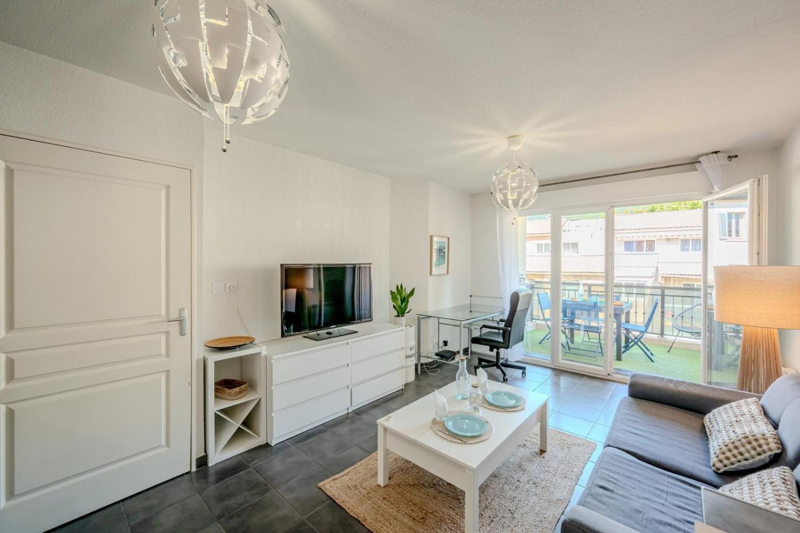 Le Neroli T2 Dernier Etage Avec Terrasse Et Garage Apartment Toulon Luaran gambar