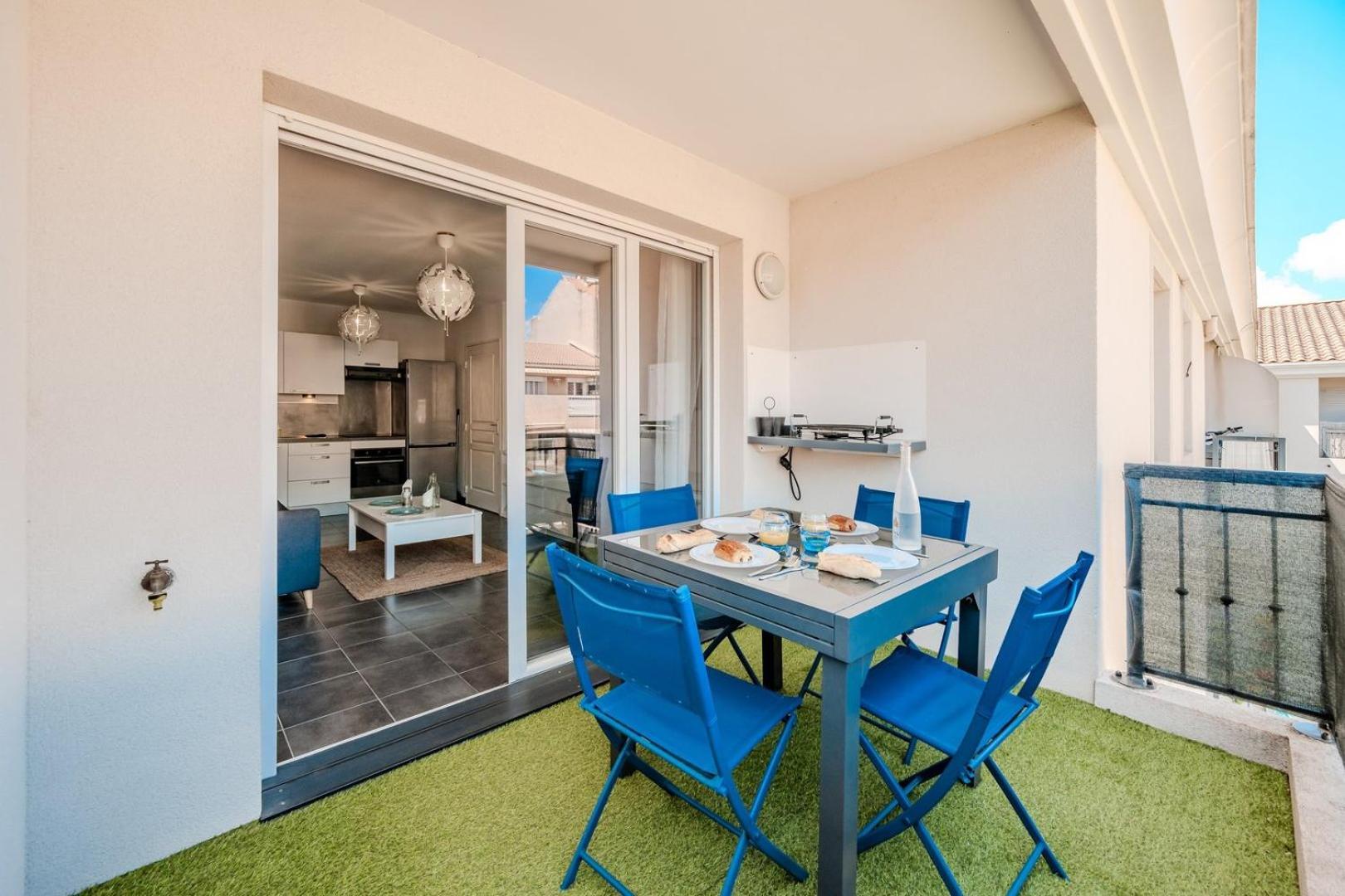 Le Neroli T2 Dernier Etage Avec Terrasse Et Garage Apartment Toulon Luaran gambar